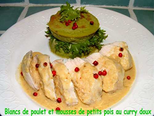 Blancs de poulet et mousse de petits pois au curry