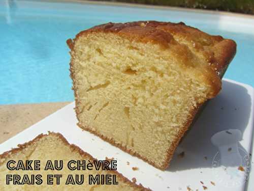 Cake au chèvre frais et au miel