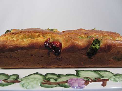 Cake brocolis et tomates cerise