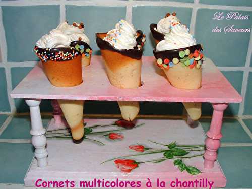 Cornets multicolores à la chantilly