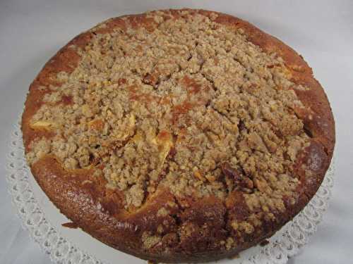 Crumble cake aux pommes, noix et cannelle