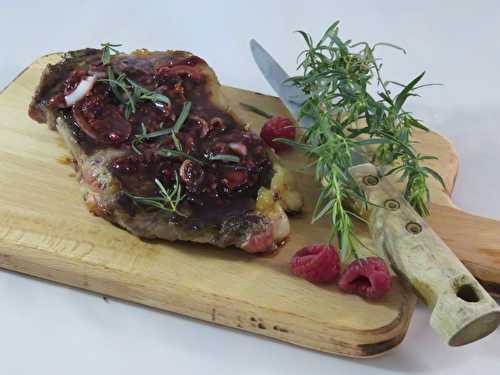 Entrecôte framboises aux 2 vinaigres et à l'estragon