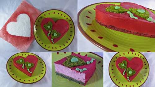 Entremets aux fruits rouges et pistaches