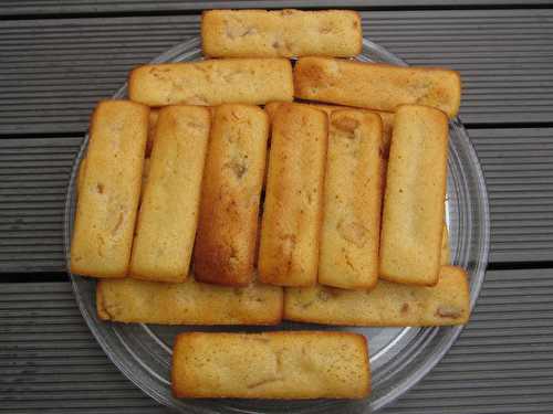 Financiers aux abricots et à la fleur d'oranger