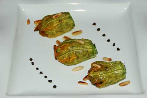 Fleurs de courgettes farcies aux légumes du soleil