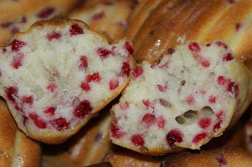 Madeleines à la fleur d'oranger et aux pépites de framboises