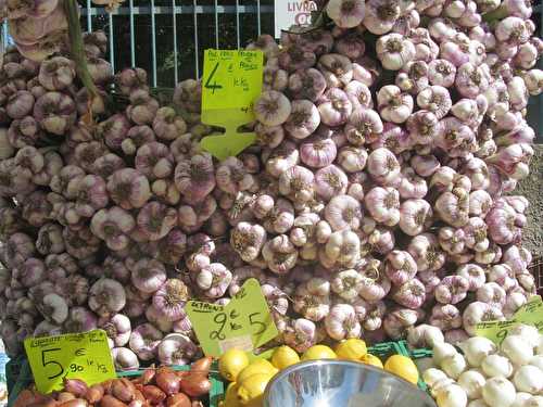 Marché de Pélissane et un peu de nature