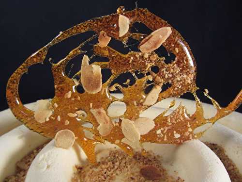 Mousse au miel sur lit de poires caramélisées - Le Palais des Saveurs