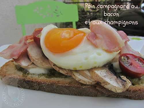 Pain campagnard au bacon et aux champignons