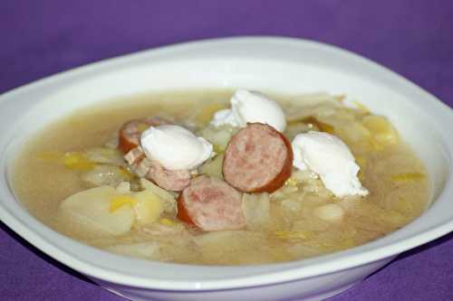 Potage parmentier et oeufs de caille pochés