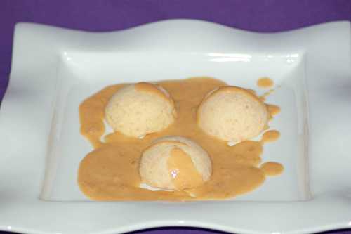 Quenelles de saumon à la bisque de homard