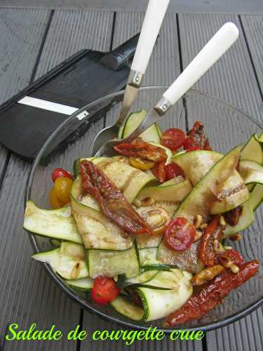 Salade de courgette crue