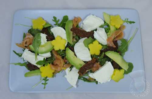 Salade mangue, saumon avocat