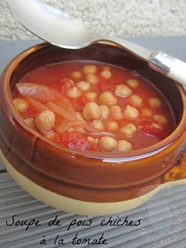 Soupe de pois chiches à la tomate