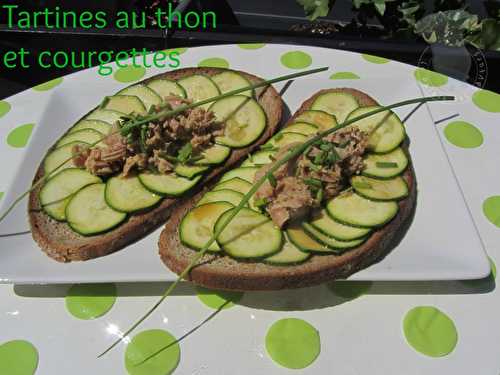 Tartines au thon et courgettes