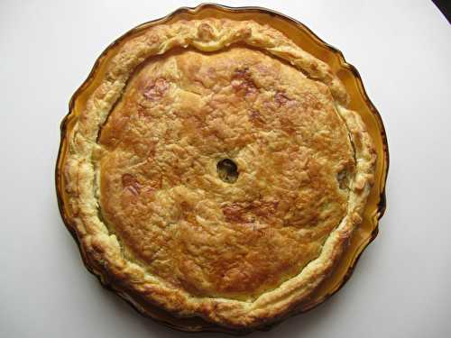 Tourte au poulet, poireaux et oignons doux