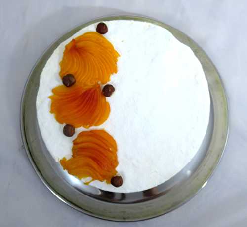 Entremets abricot, vanille, noisette