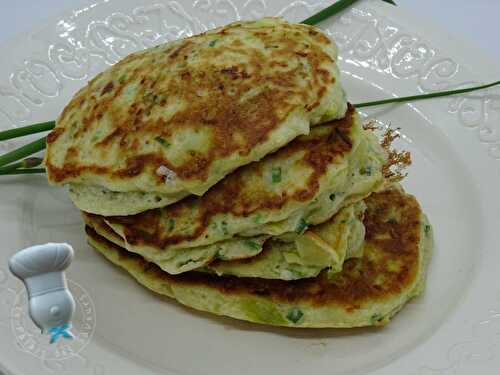 Pancakes aux poireaux et aux herbes