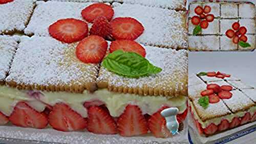 Gâteau de petits beurres à la fraise