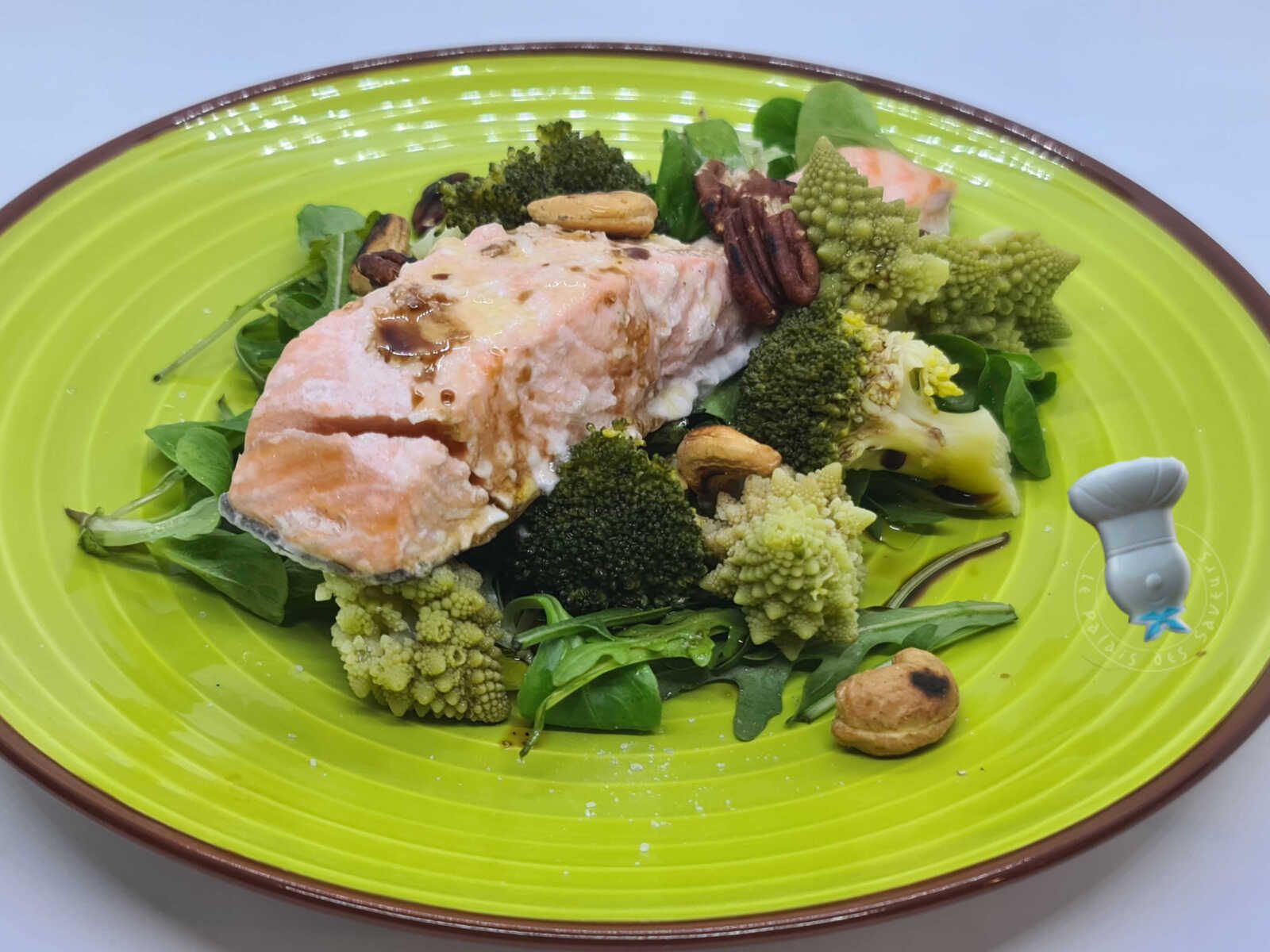 Saumon aux 2 choux et fruits secs