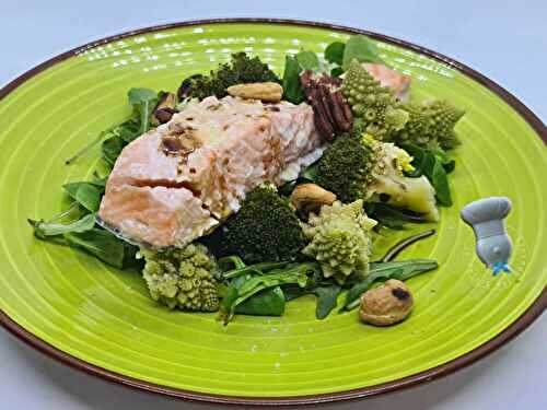 Saumon aux 2 choux et fruits secs