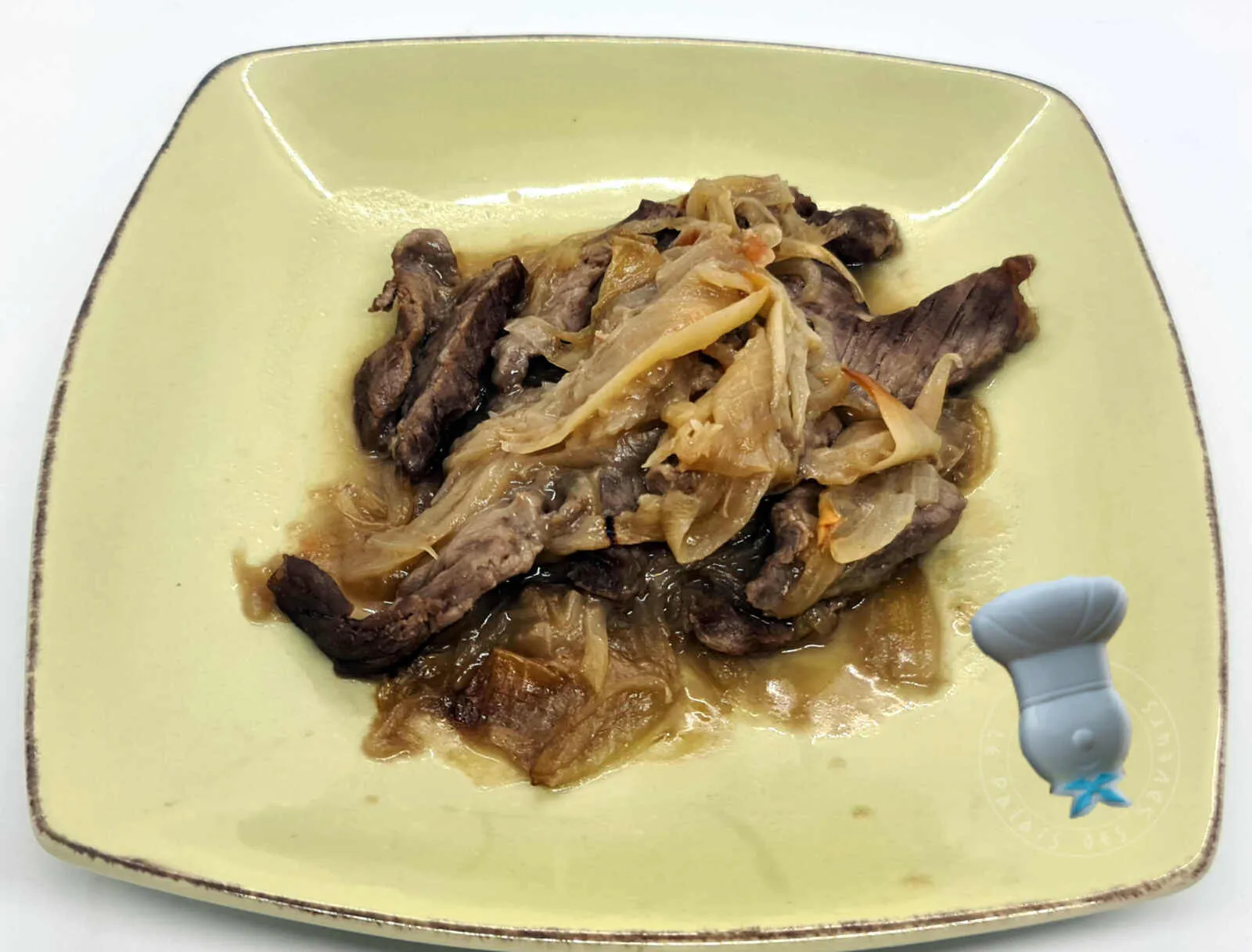 Bœuf sauté aux oignons