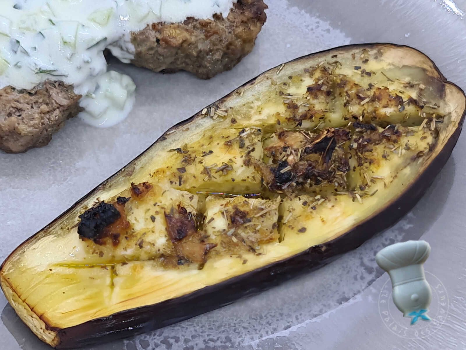Aubergines rôties au citron et à l'ail