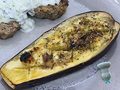 Aubergines rôties au citron et à l'ail