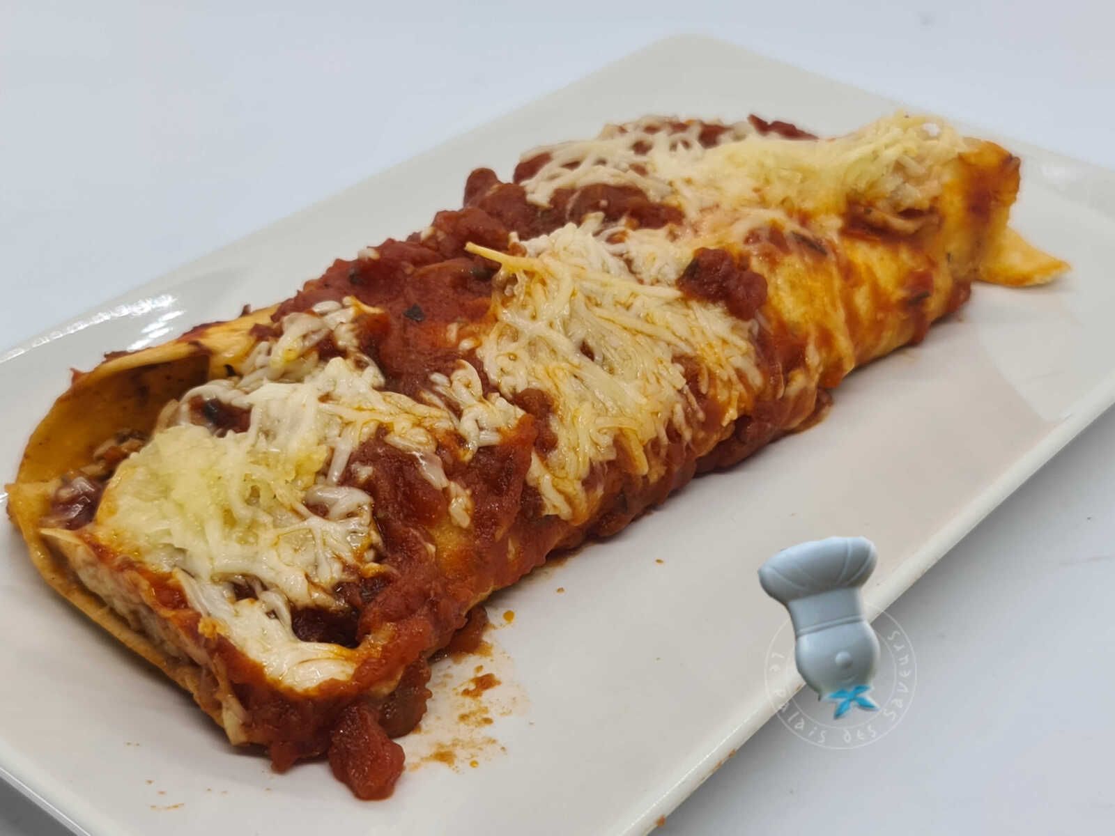Cannelloni de wrap de poulet, sauce barbecue