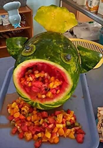 Sculpture sur pastèque: le poisson