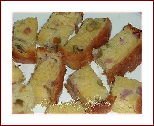 Cake aux olives et au jambon