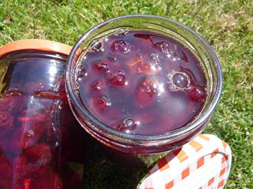 Confiture de griottes ou cerises aigres