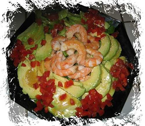 Salade de mâche à l'avocat et aux crevettes