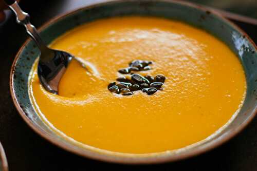 Soupe délicieusement sucrée, salée et aux carottes des Landes