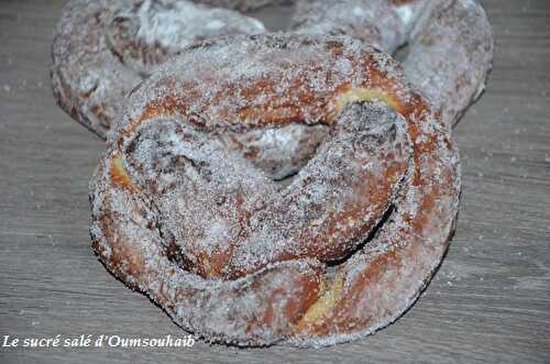 Beignet bretzel sucré alsacien