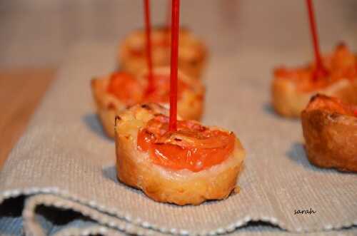 Bouchées feuilletées express tomate mozza - Le Sucré Salé d'Oum Souhaib