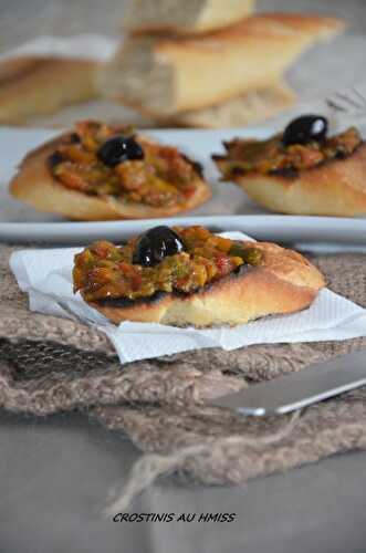 Crostinis à la salade de poivrons