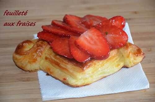 Feuilleté aux fraises à la crème pâtissière