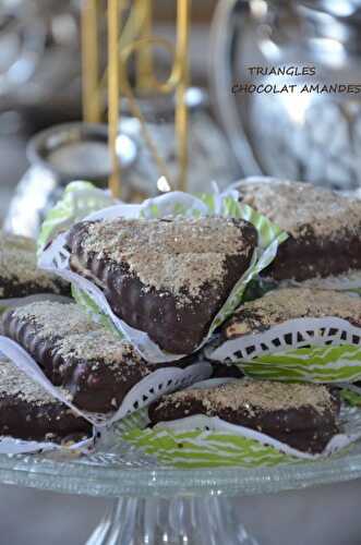 Gâteau oriental triangle chocolat amande - Le Sucré Salé d'Oum Souhaib