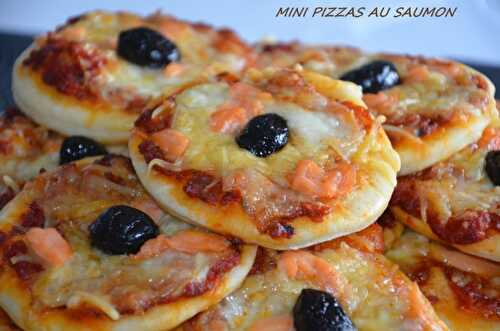 Mini pizzas au saumon fumé - Le Sucré Salé d'Oum Souhaib