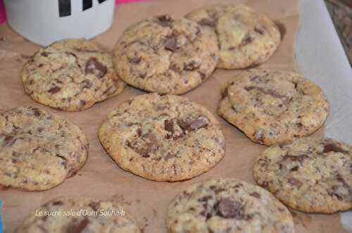Recette cookies de Cyril Lignac (aux 2 chocolats) - Le Sucré Salé d'Oum Souhaib