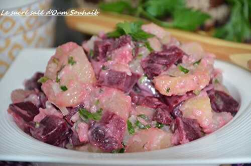 Salade de pomme de terre betterave et oignon