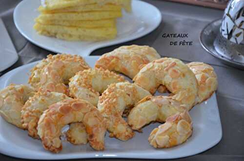 Tcharek gateaux algeriens croissants aux amandes pâte sans levure