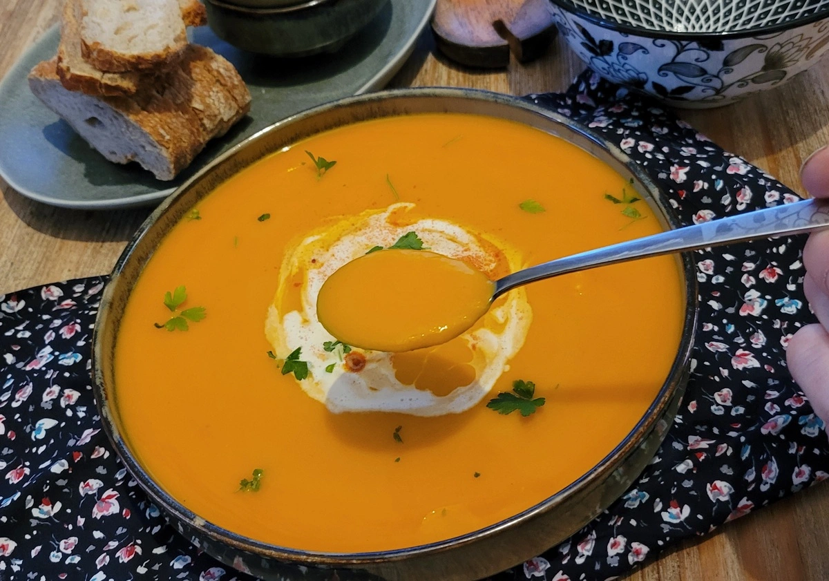 Velouté de patate douce et carotte, poireau pommes de terre