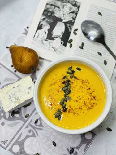 Soupe de butternut, poire, carotte et bleu