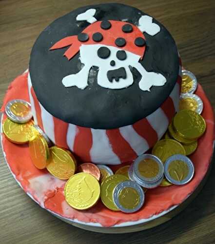 Un anniversaire pirate avec piñata cake - Les 2 quiches