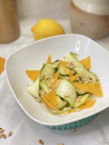 Une salade de courgettes marinées citron gingembre
