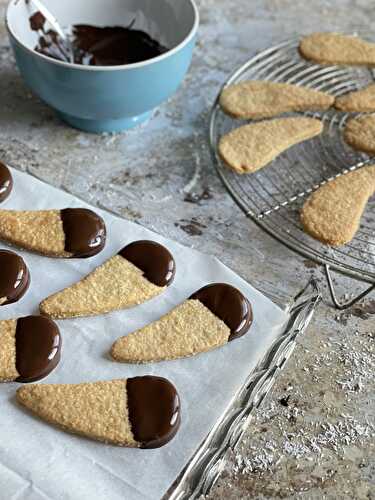 Les sablés à la noix de coco et au chocolat