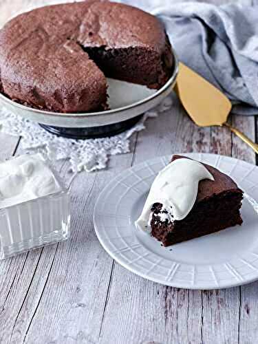 Un gâteau au chocolat simple et bon