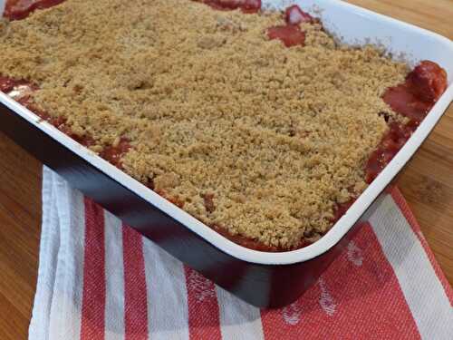 Crumble de sarrasin aux pommes & aux prunes